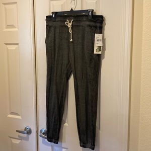 T4T Black Women’s Large Joggers